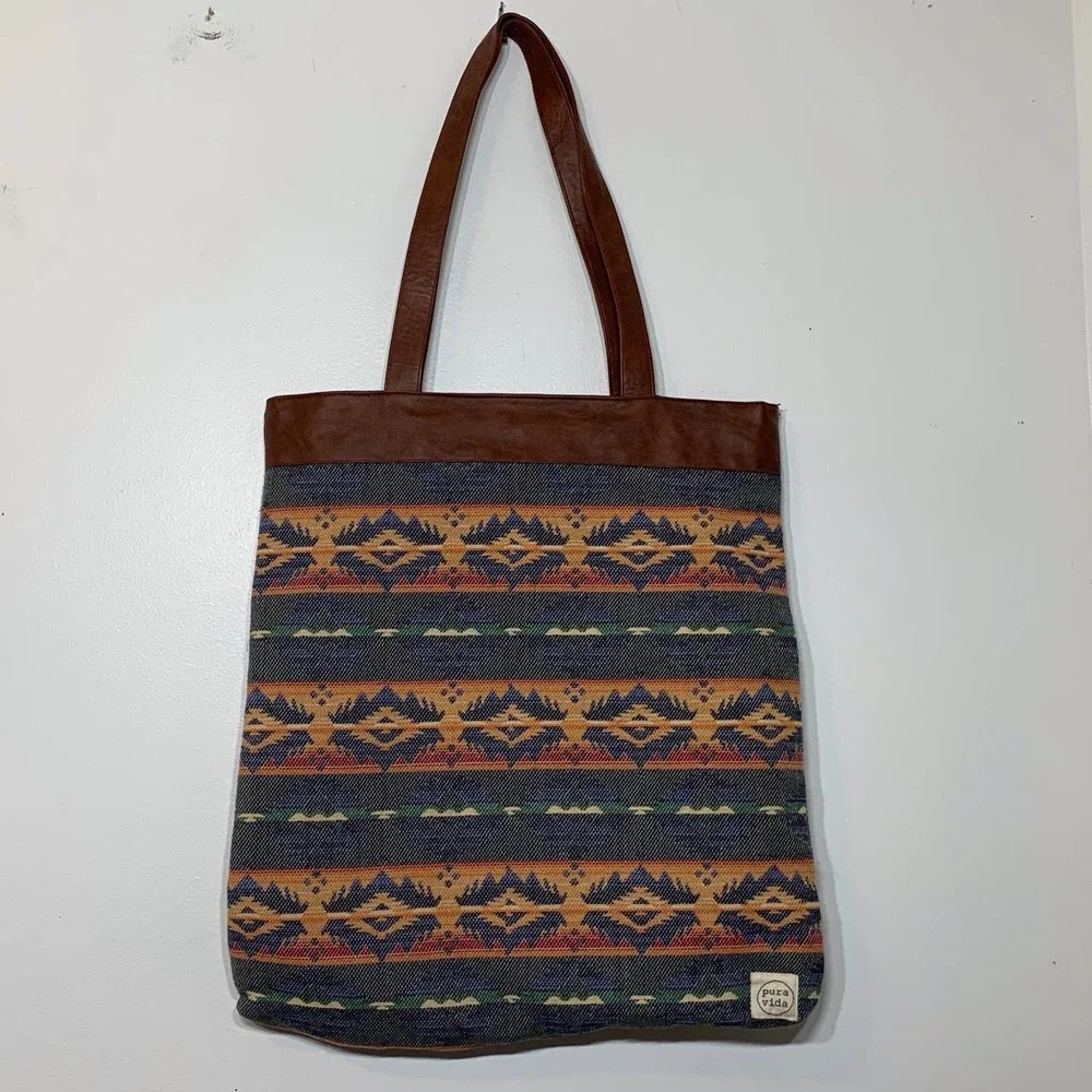 EUC‎ Pura Vida Tote Beach Bag
